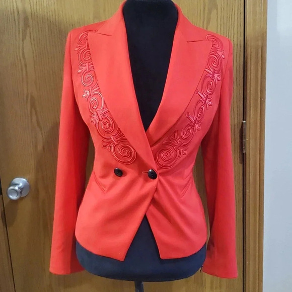 Vintage Escada red embroidered short length wool blazer